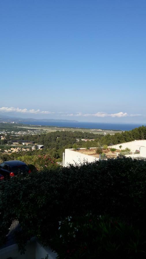 Апартаменти Hyeres Costebelle Екстер'єр фото